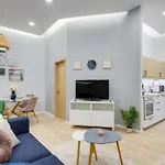 Central Studio At Oktogon